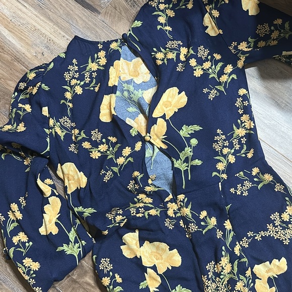 Reformation Stevi Midi Dress open back - Picture 13 of 13